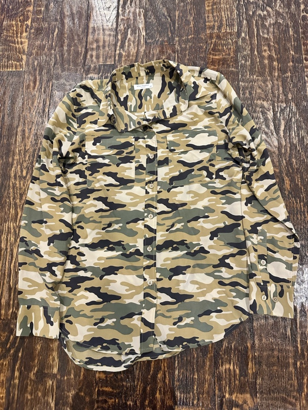 Equipment femme signature Camouflage Shirt in Olive, Tan & Black 100% silk